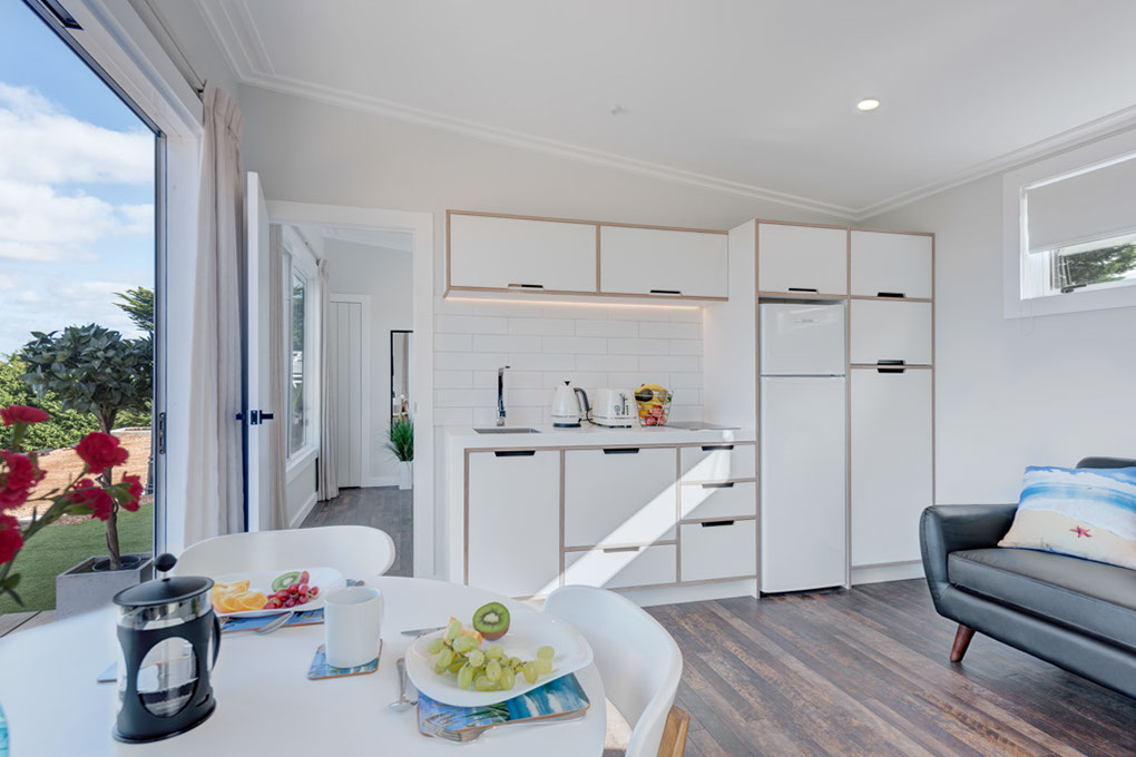 %_tempFileNameWoodside%20Bay%20Chalet-38%